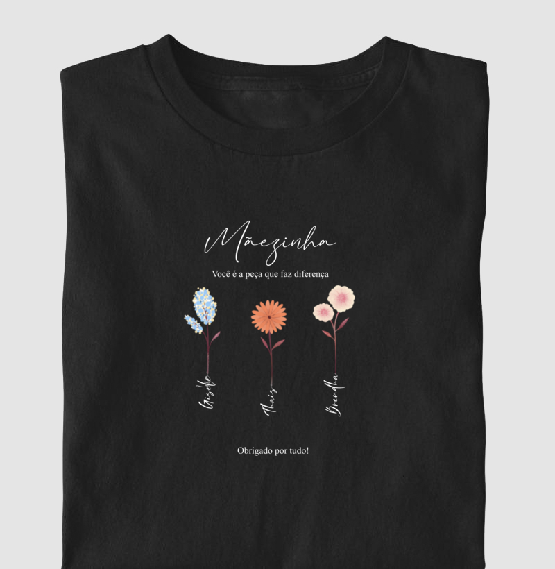 Mãe, Você é a Peça Que Falta (Escolha até 10 flores. Personalize cores, textos e nomes)
